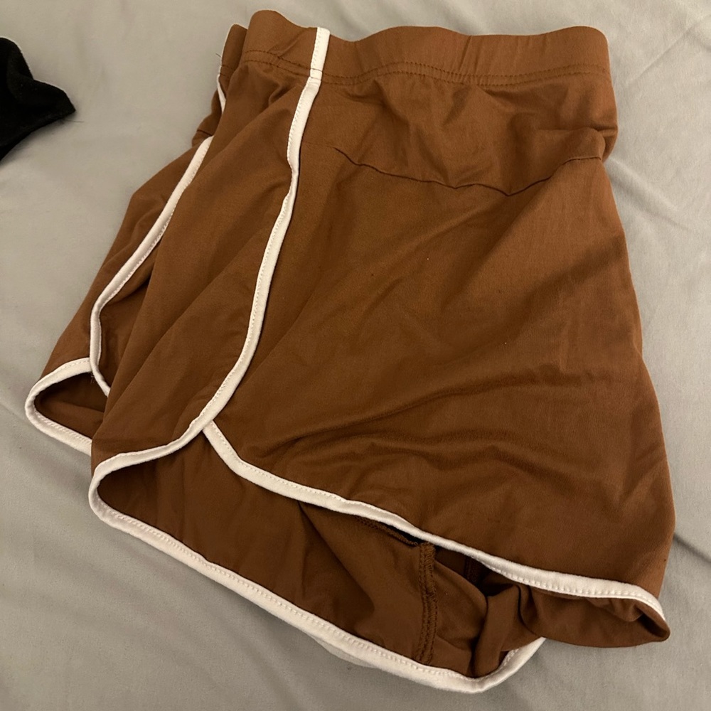 Cognac Brown Track Shorts 🏃🏽‍♀️